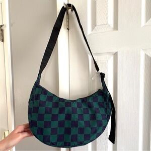 Baggu medium crescent navy green check crossbody purse